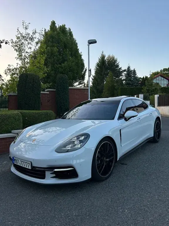 Occasion Porsche Panamera 4 330 ch (242 kW) 2019 Blanc Berline