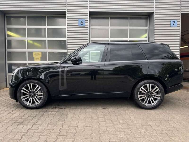 Gebraucht Land Rover Range Rover HSE 349 PS (256 kW) 2024 Santorini black SUV