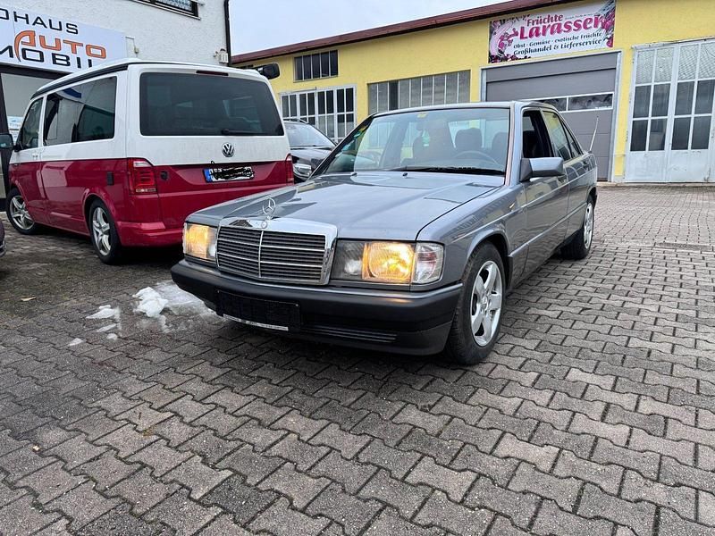 Gebraucht Mercedes 190 122 PS (89 kW) 1991 Blau Limousine