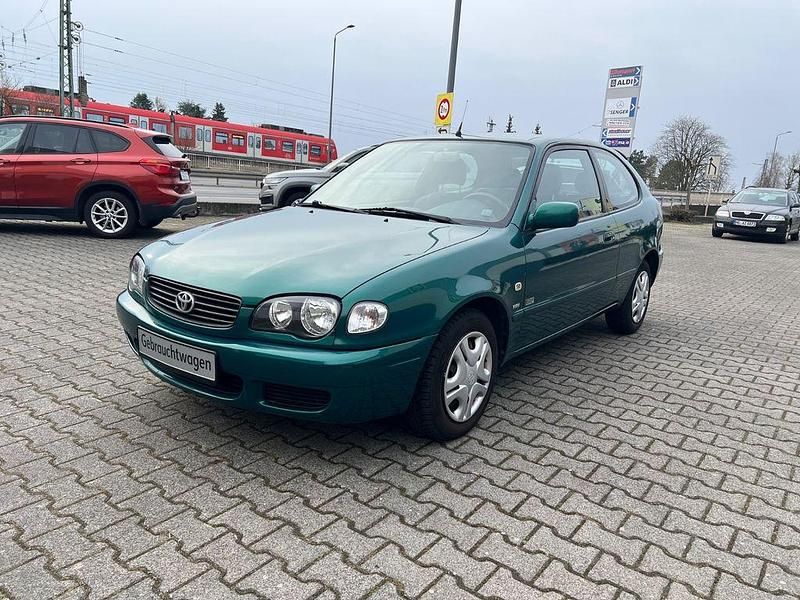 Gebraucht Toyota Corolla 97 PS (71 kW) 2001 Grün Limousine