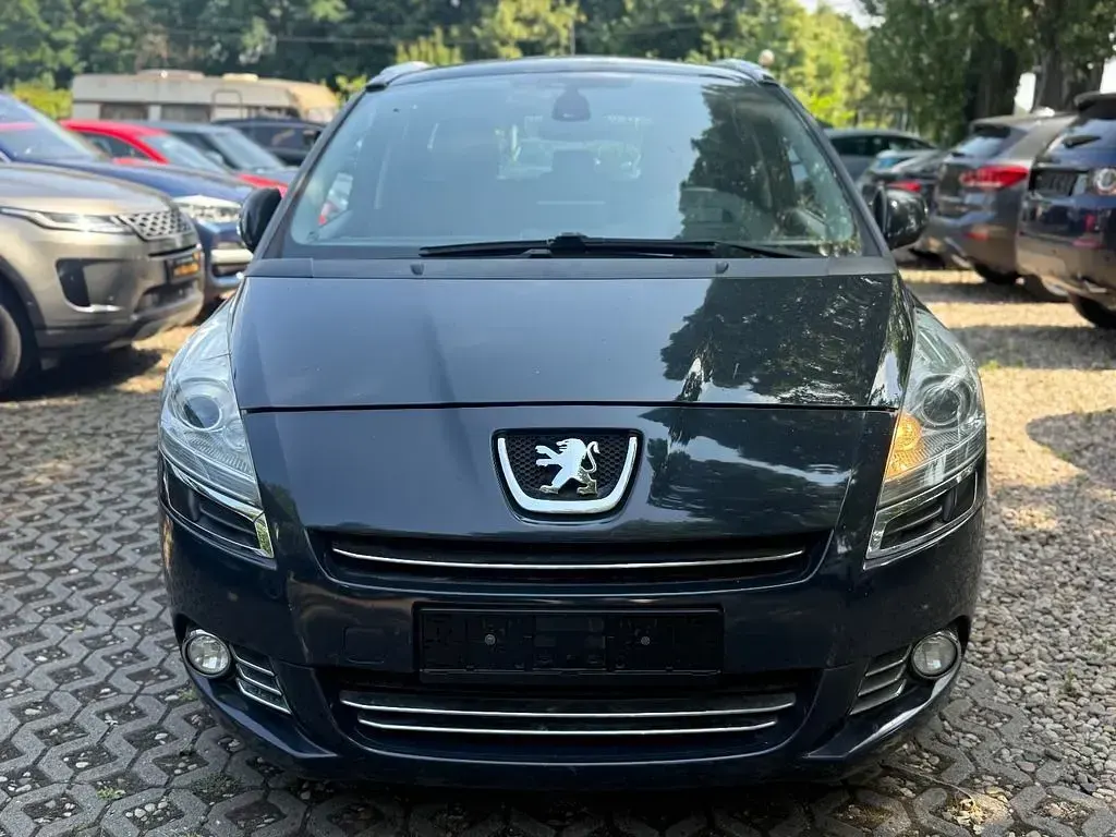 Gebraucht Peugeot 5008 Platinum 163 PS (119 kW) 2011 Grau Van / Kleinbus