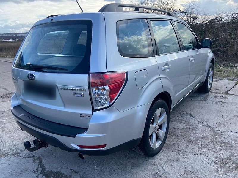 Gebraucht Subaru Forester 147 PS (108 kW) 2012 Silber SUV