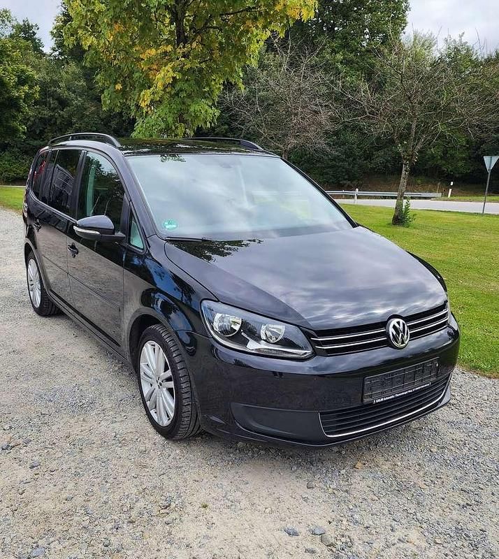 Schwarz Gebraucht 2011 VW Touran Comfortline Van / Kleinbus | 5.300 € (Fairer Preis) - Bild 1/4