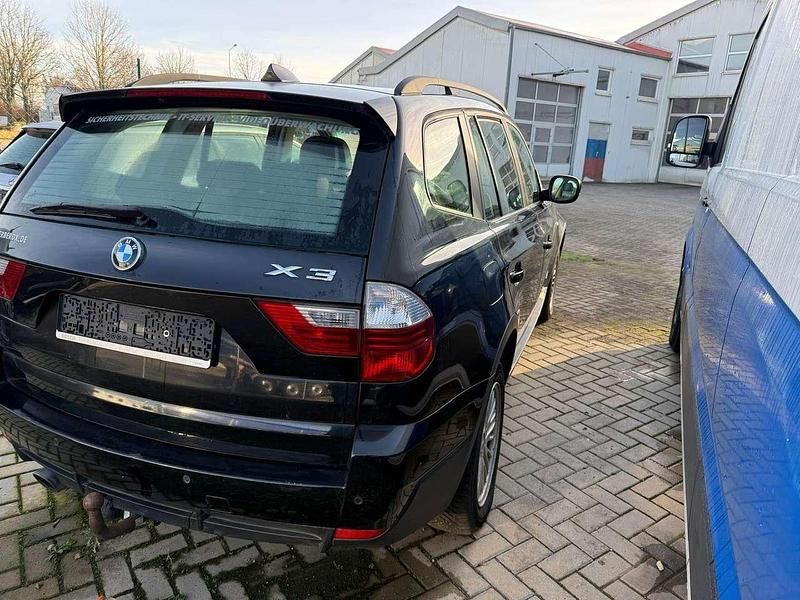 Gebraucht BMW X3 Exclusive 177 PS (130 kW) 2010 Black sapphire metallic SUV