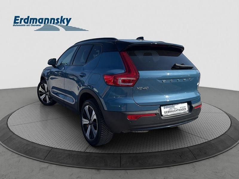 Second-hand Volvo XC40 Core 169 kW (231 CP) 2022 Negru SUV