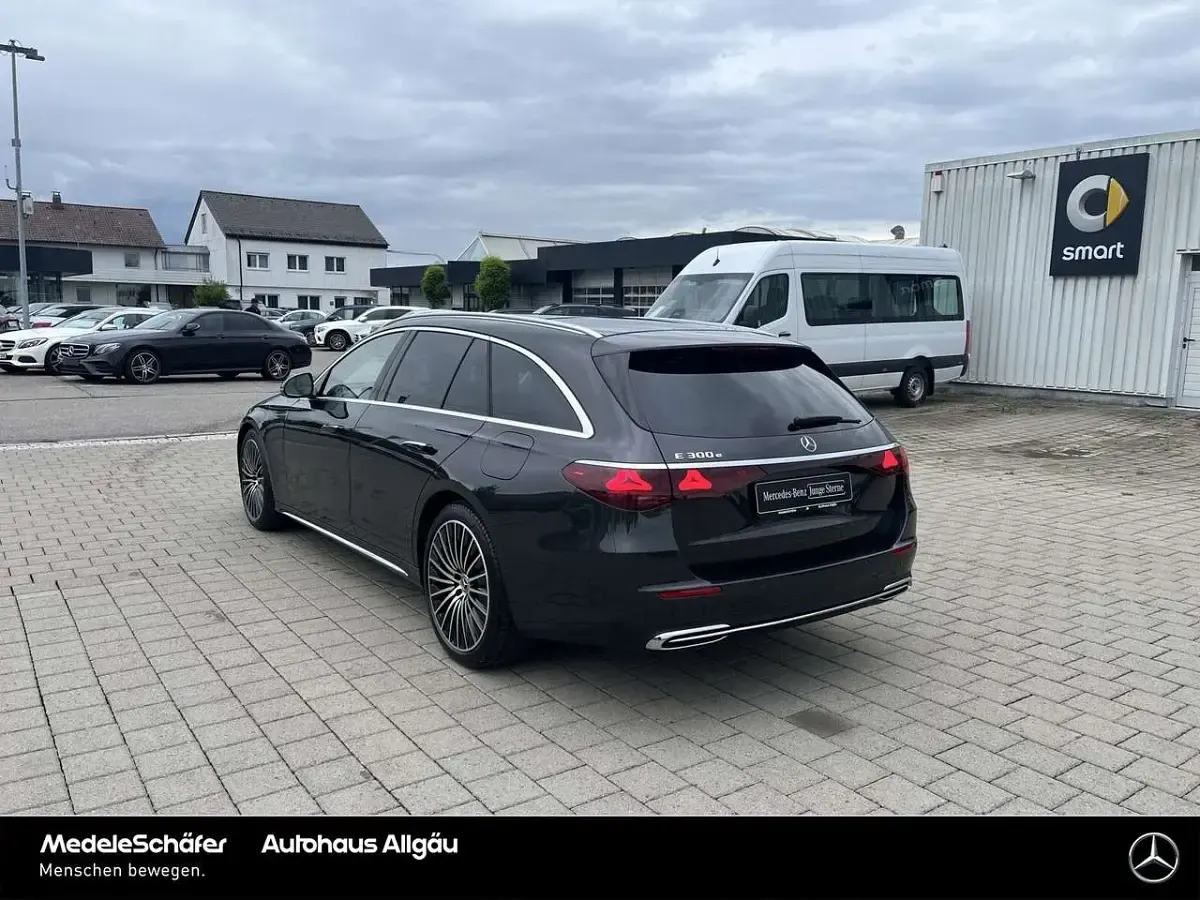 Gebraucht Mercedes E300 Exclusive 313 PS (230 kW) 2025 Lack graphitgrau Kombi