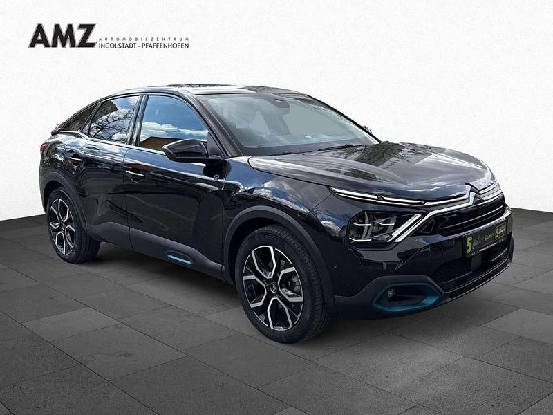 Gebraucht Citroën e-C4 Shine 100 kW (136 PS) 2022 Lackierung schwarz perla nera/ Limousine