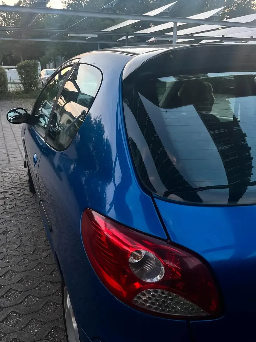 Gebraucht Peugeot 206+ 2009 Blau Kleinwagen
