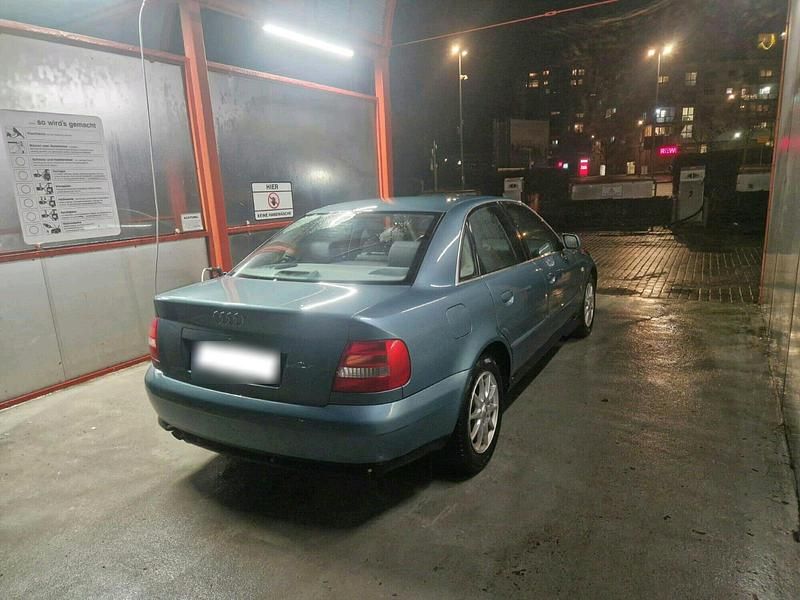 Gebraucht Audi A4 165 PS (121 kW) 2000 Grün Limousine