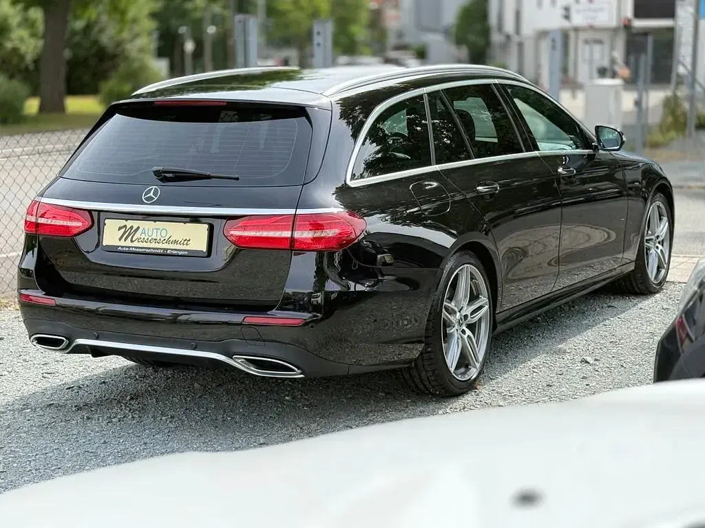 Gebraucht Mercedes E350 AMG 258 PS (189 kW) 2017 Schwarz Limousine