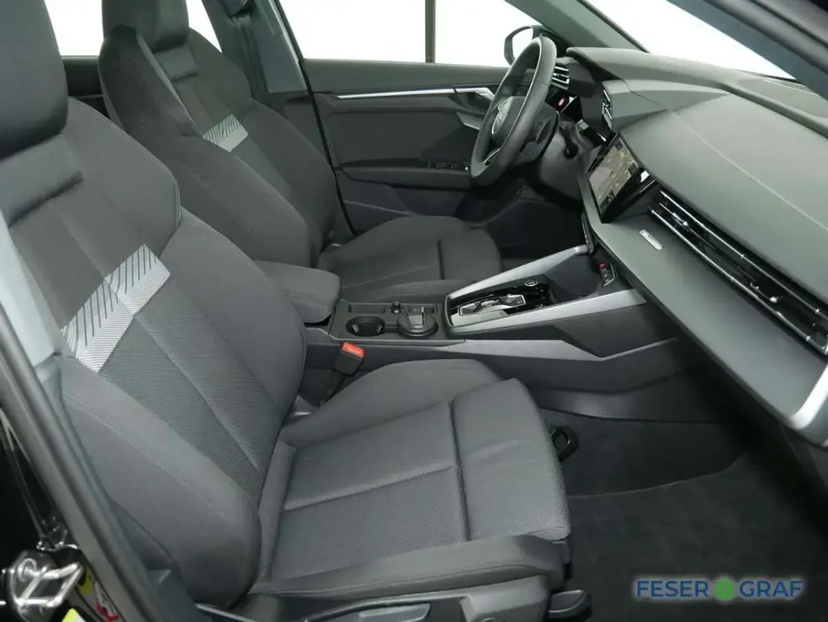 Gebraucht Audi A3 S-Line 150 PS (110 kW) 2025 Mythosschwarz metallic Limousine