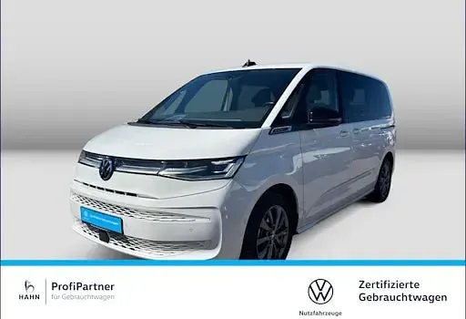 Second-hand VW Multivan Energetic 218 CP (160 kW) 2023 Alb Monovolum