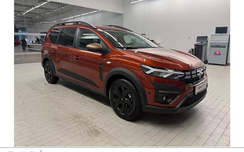 Gebraucht Dacia Jogger Extreme 110 PS (80 kW) 2025 Terracottabraun met. (cnz) Van / Kleinbus