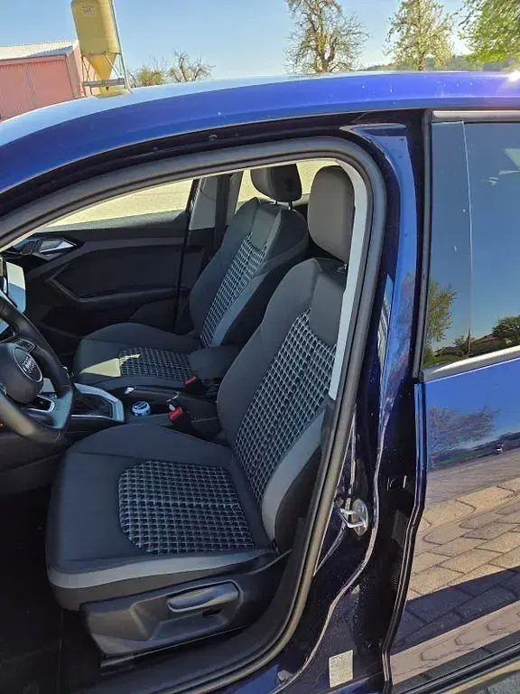 Second-hand Audi A1 Sport 110 CP (80 kW) 2024 Albastru SUV