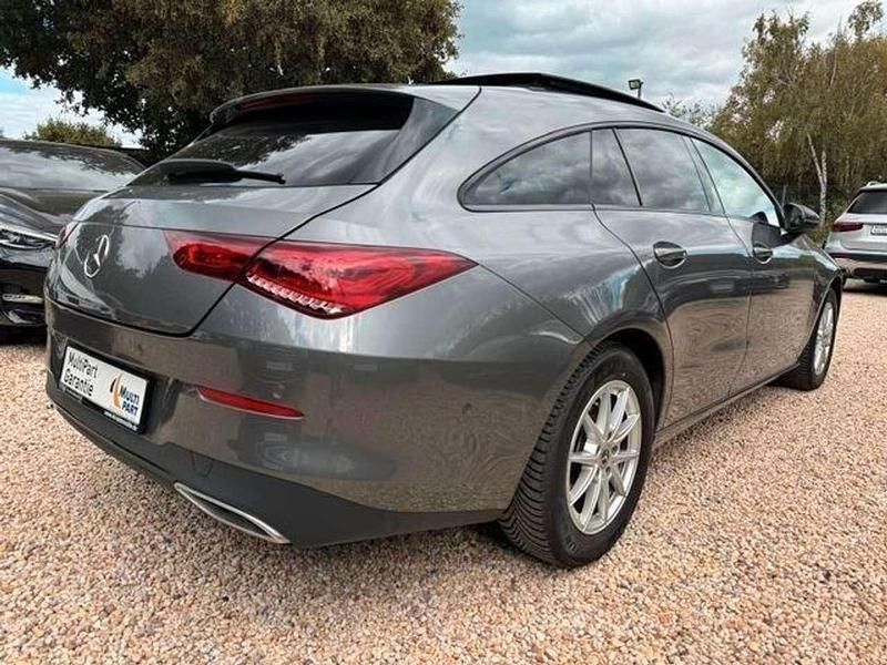 Gebraucht Mercedes CLA200 163 PS (119 kW) 2022 Grau Kombi