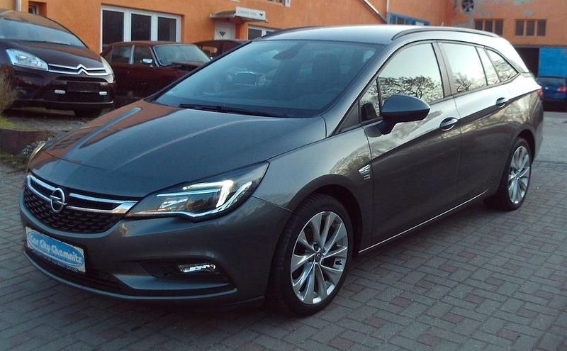Gebraucht Opel Astra Edition 110 PS (80 kW) 2019 Silber Kombi