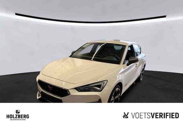 "candy" weiss Gebraucht 2022 Cupra Leon Limousine | 23.490 € (Guter Preis) - Bild 1/3