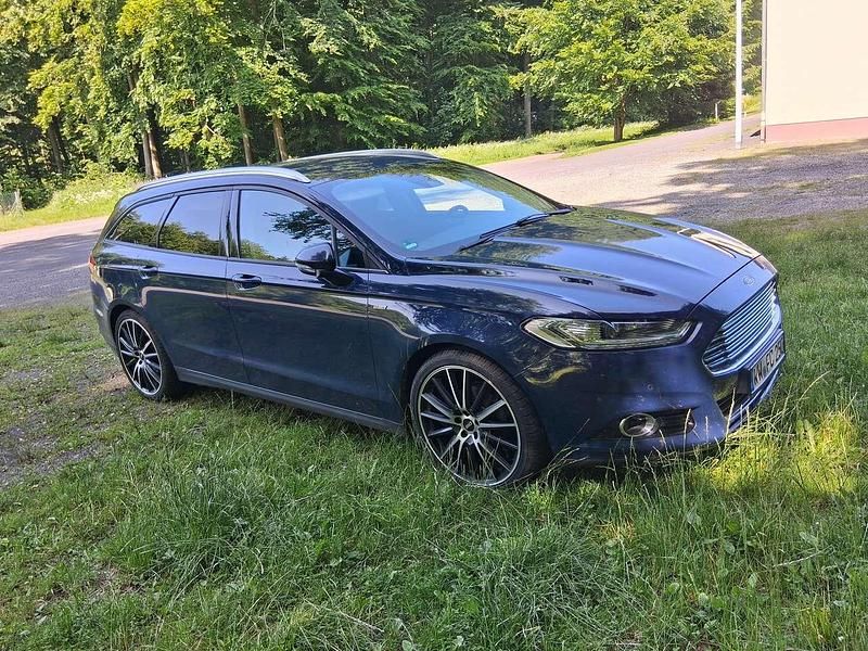 Blau Gebraucht 2018 Ford Mondeo Kombi | 9.800 € (Guter Preis) - Bild 1/4