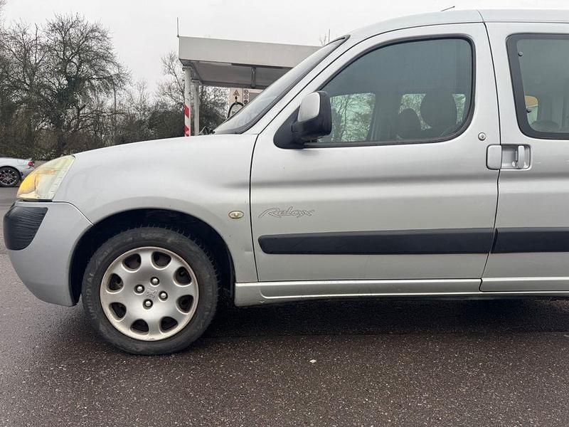 Gebraucht Peugeot Partner Premium 90 PS (66 kW) 2006 Grau Van / Kleinbus