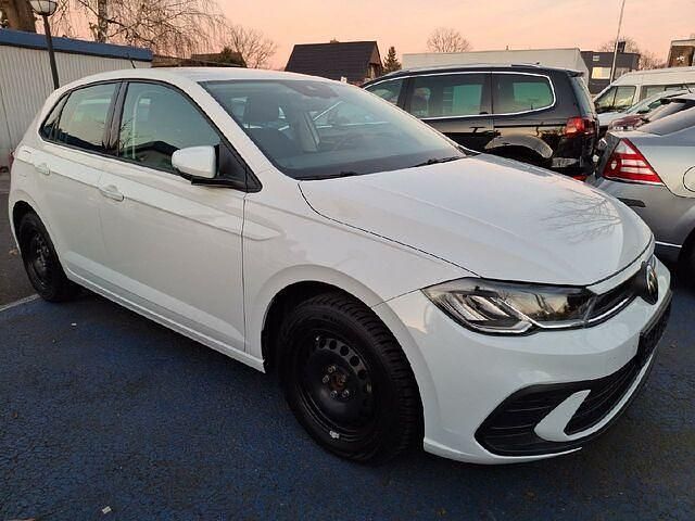 Gebraucht VW Polo Life 80 PS (58 kW) 2021 Weiß Kleinwagen