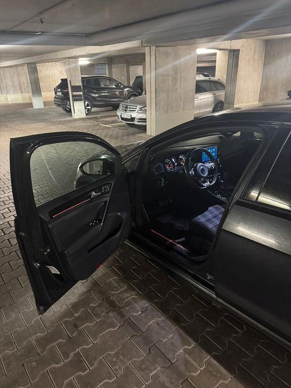 Gebraucht VW Golf VII GTI 230 PS (169 kW) 2016 Limousine