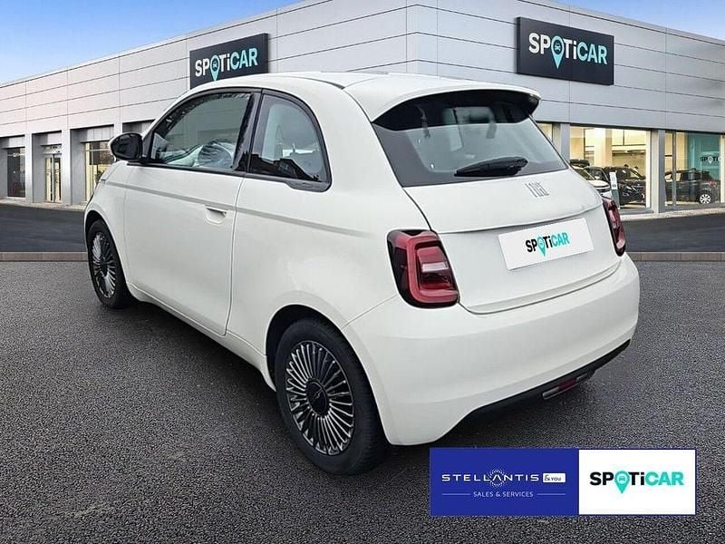 Gebraucht Fiat 500e Icon 86 kW (118 PS) 2022 Weiß Kleinwagen