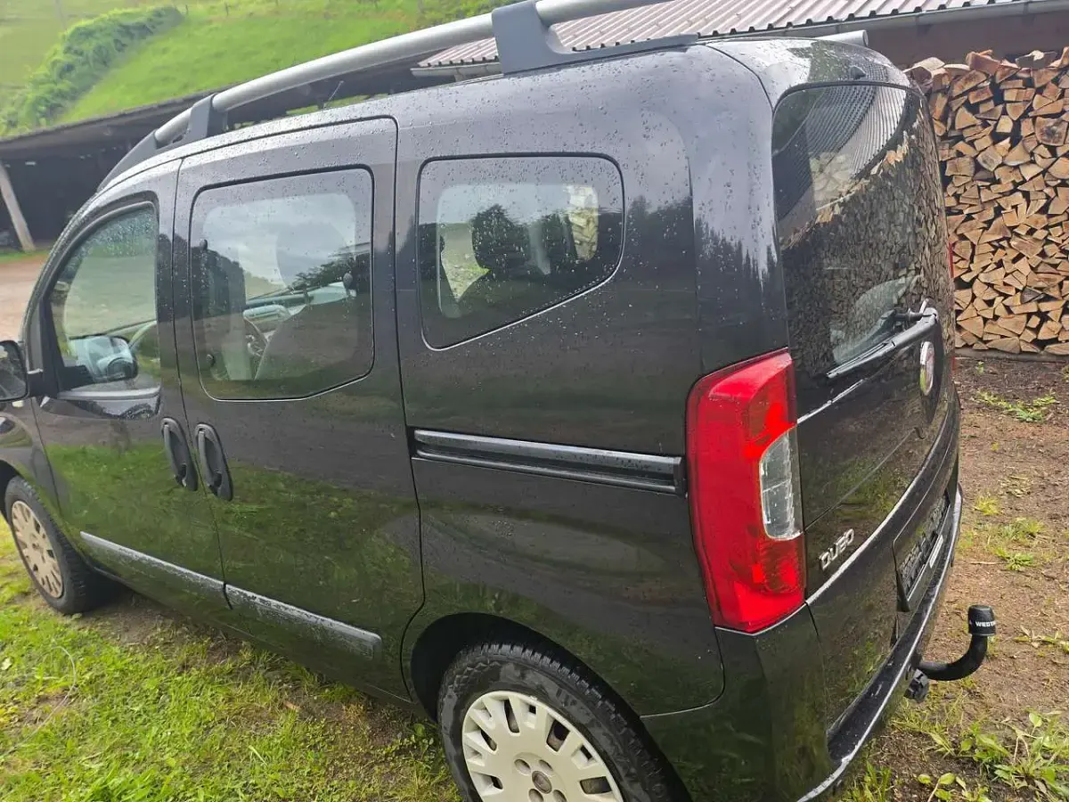 Gebraucht Fiat Qubo Trekking 73 PS (53 kW) 2010 Schwarz Van / Kleinbus