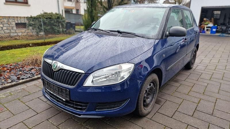 Gebraucht Skoda Fabia Cool Edition 69 PS (50 kW) 2011 Blau Kleinwagen
