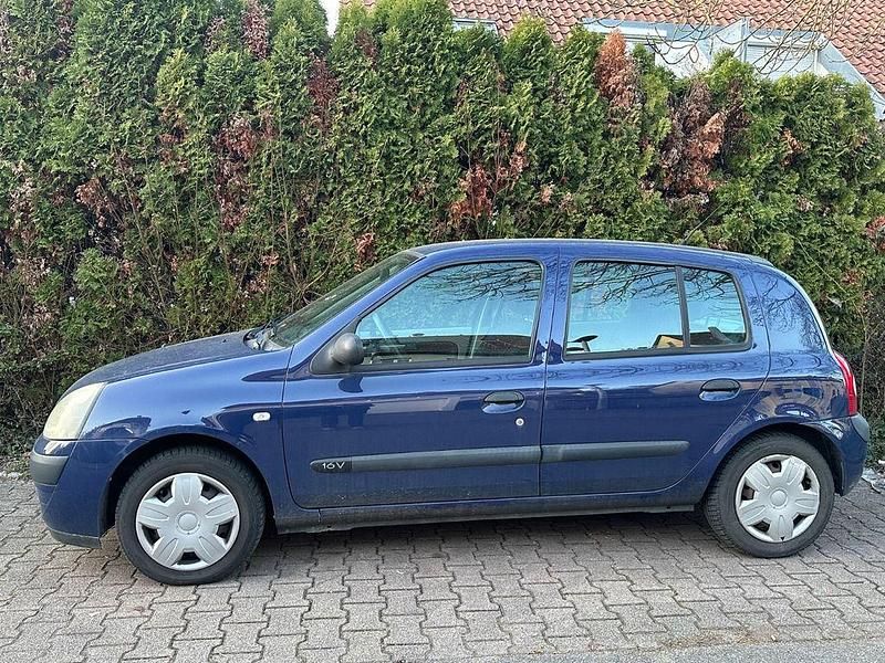 Gebraucht Renault Clio II 75 PS (55 kW) 2002 Blau Limousine