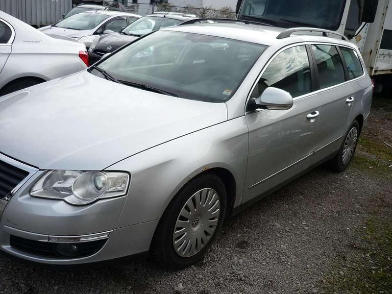 Gebraucht VW Passat 160 PS (117 kW) 2008 Silber Kombi