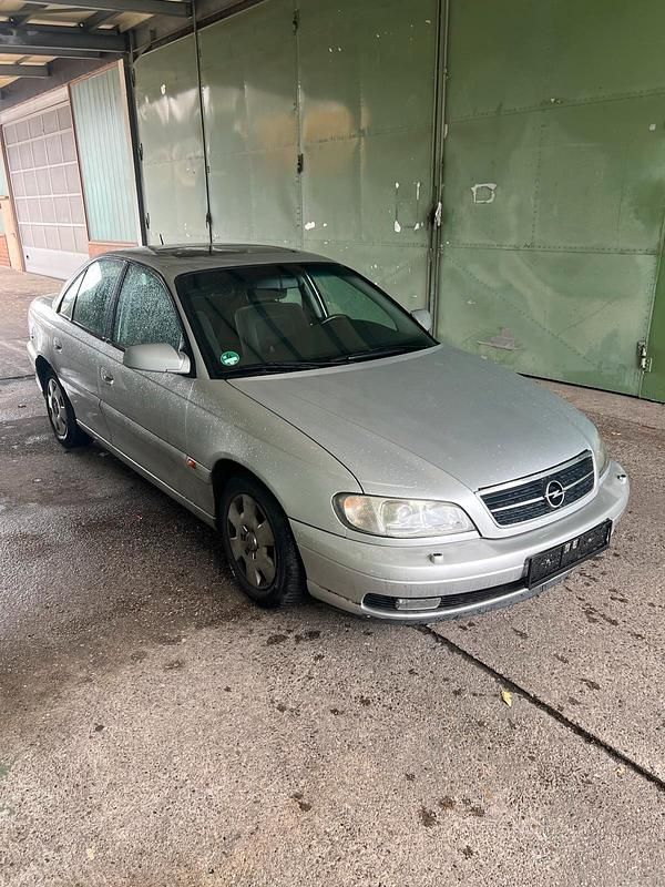 Silber Gebraucht 2000 Opel Omega Limousine | 699 € (Guter Preis) - Bild 1/4