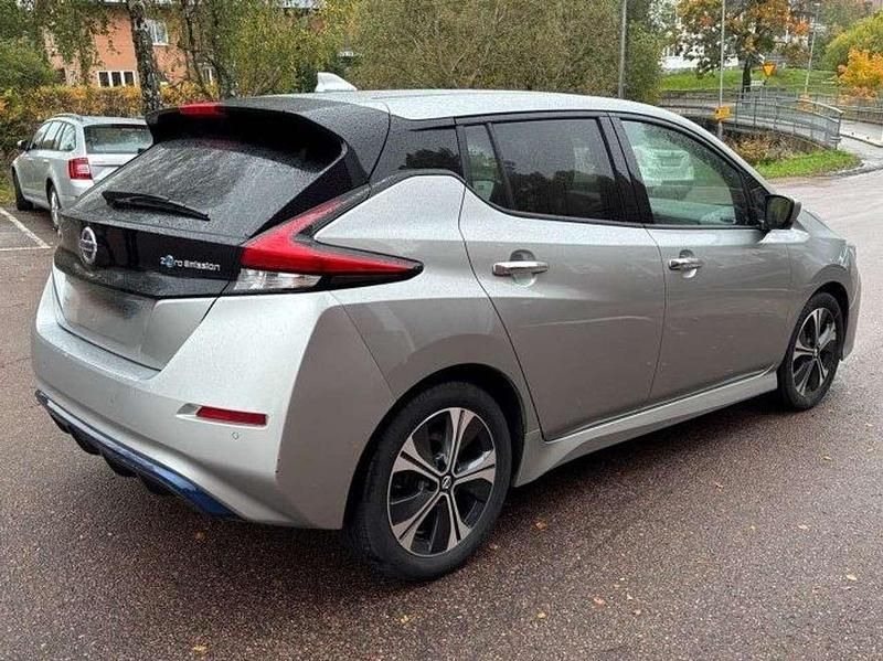 Gebraucht Nissan Leaf 110 kW (150 PS) 2021 Grau Kleinwagen