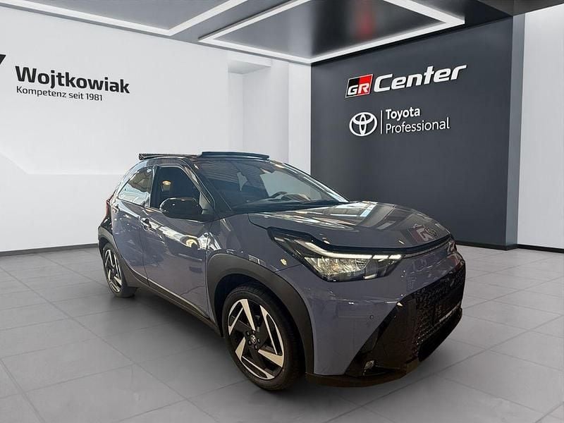 Blau Neu 2026 Toyota Aygo X Lounge SUV | 27.390 € (Teuer) - Bild 1/2