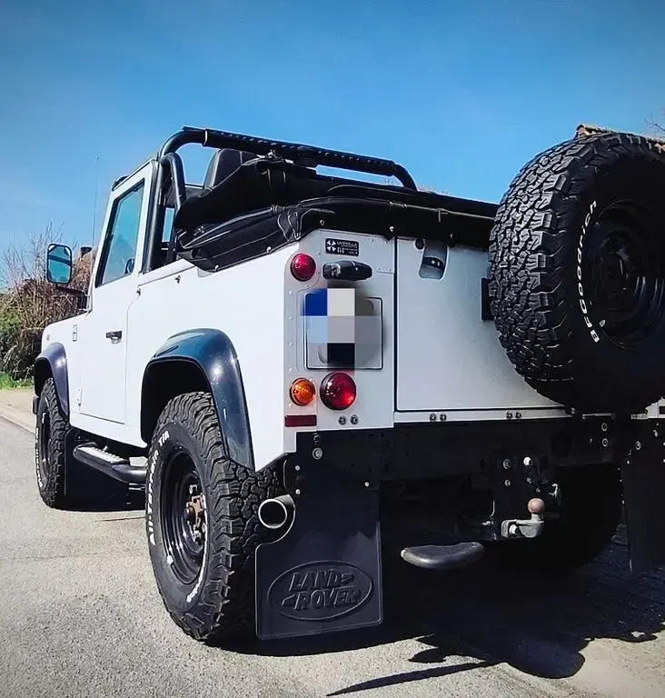 Gebraucht Land Rover Defender 122 PS (89 kW) 2014 Weiß Cabrio