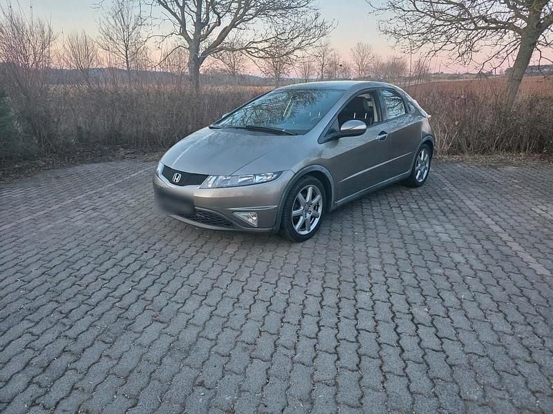 Gebraucht Honda Civic 140 PS (102 kW) 2007 Silber Limousine
