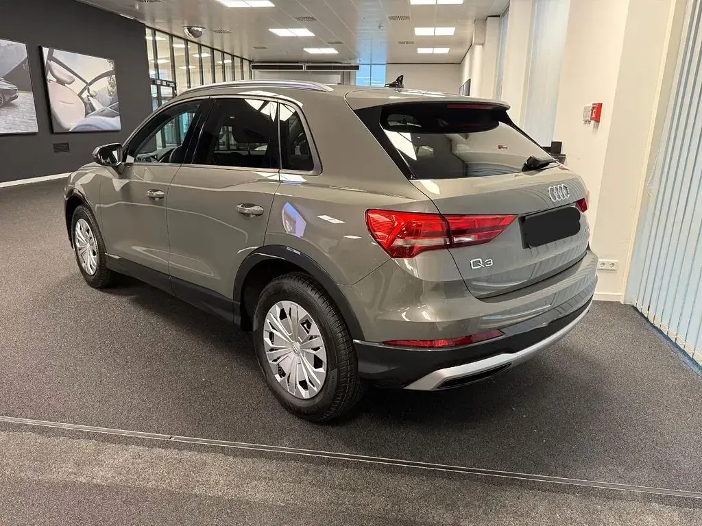 Gebraucht Audi Q3 Advanced Plus 150 PS (110 kW) 2025 Grau SUV