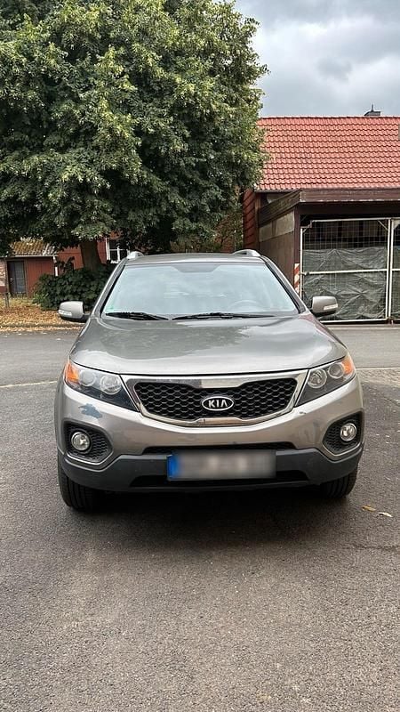 Grau Gebraucht 2013 Kia Sorento SUV | 7.000 € (Guter Preis) - Bild 1/4