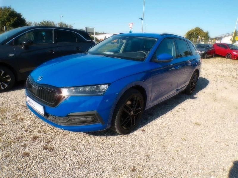 Blau Gebraucht 2022 Skoda Octavia Ambition Kombi | 15.980 € (Superpreis) - Bild 1/4