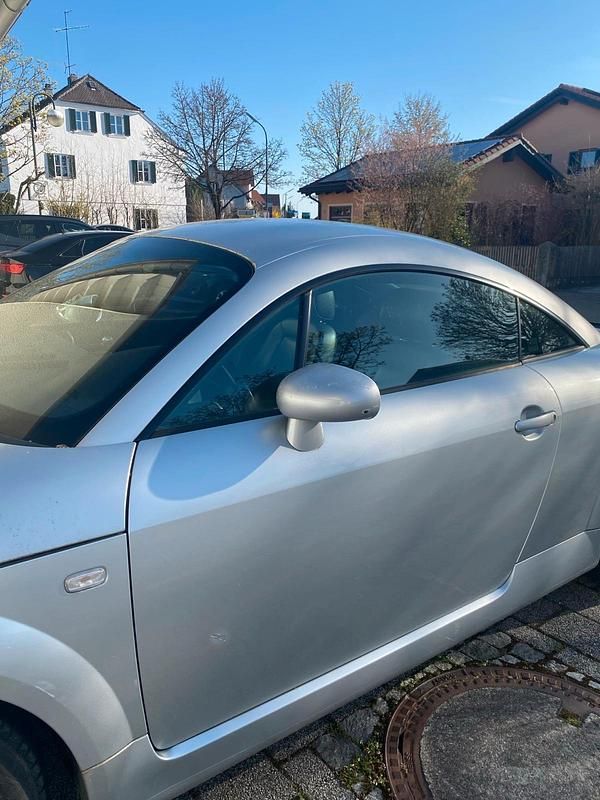 Silber Gebraucht 2000 Audi TT Coupé | 3.000 € (Superpreis) - Bild 1/4