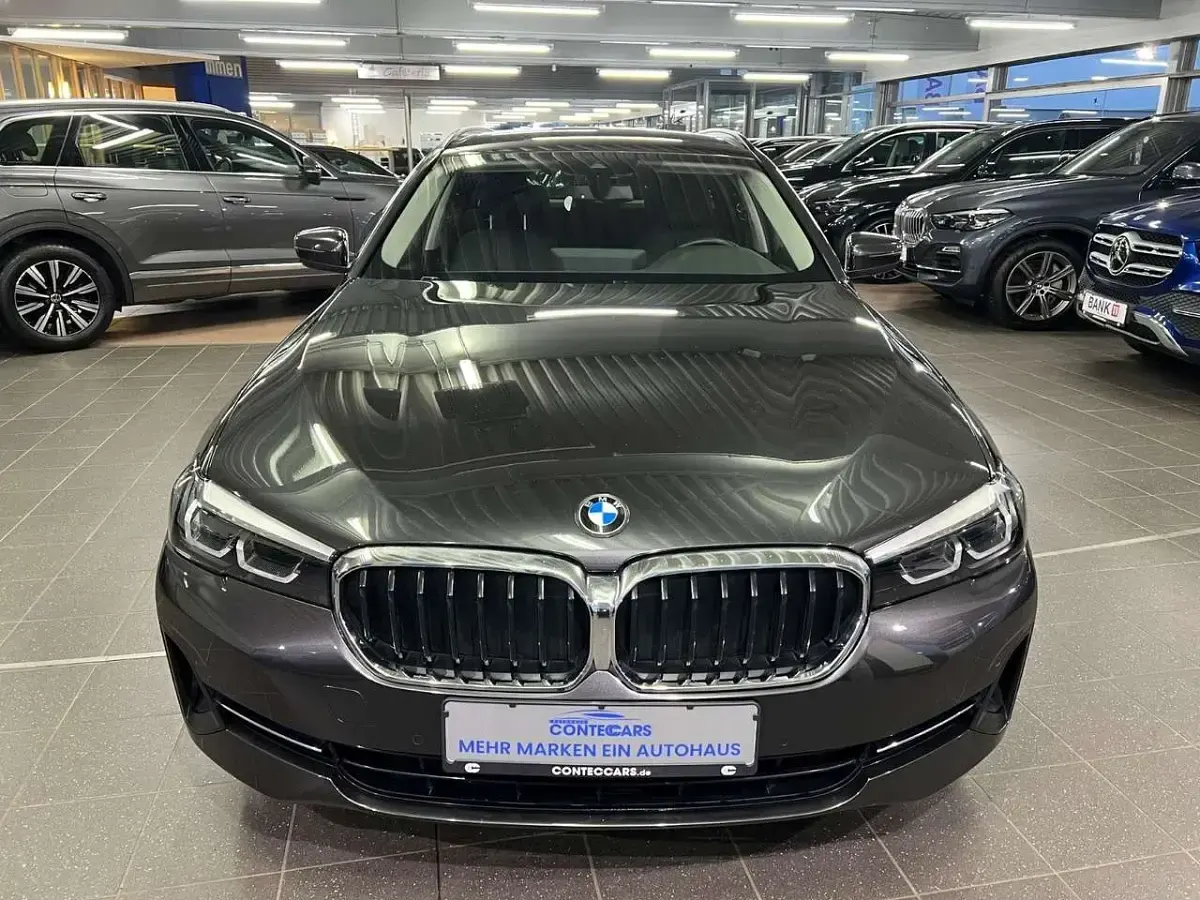 Second-hand BMW 520 190 CP (139 kW) 2023 Gri Break