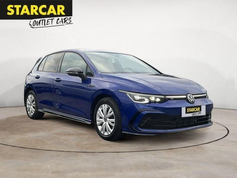 Lapiz blue metallic Gebraucht 2024 VW Golf VIII R-line Limousine | 32.970 € (Guter Preis) - Bild 1/4