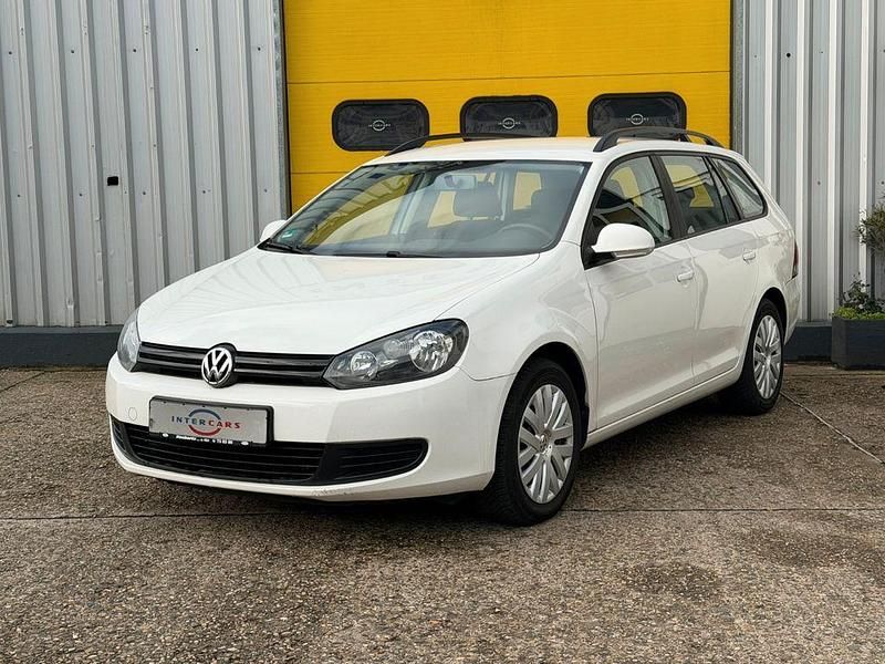 Weiß Gebraucht 2012 VW Golf VI Trendline Kombi | 6.700 € (Etwas zu teuer) - Bild 1/4