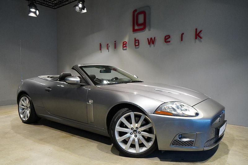 Lunargrey Gebraucht 2007 Jaguar XKR Cabrio | 39.941 € (Teuer) - Bild 1/4