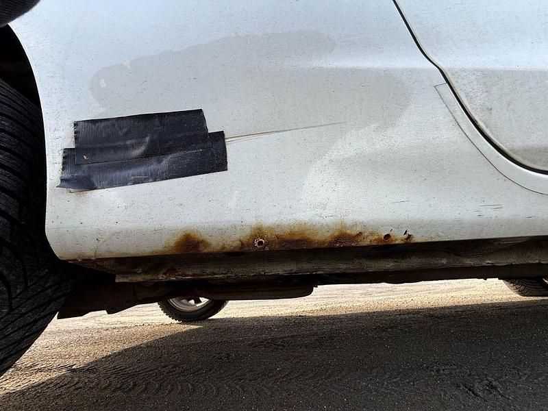 Gebraucht Ford Fiesta Trend 82 PS (60 kW) 2009 Weiß Kleinwagen