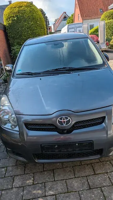 Gebraucht Toyota Corolla Verso Executive 177 PS (130 kW) 2009 Grau Van / Kleinbus