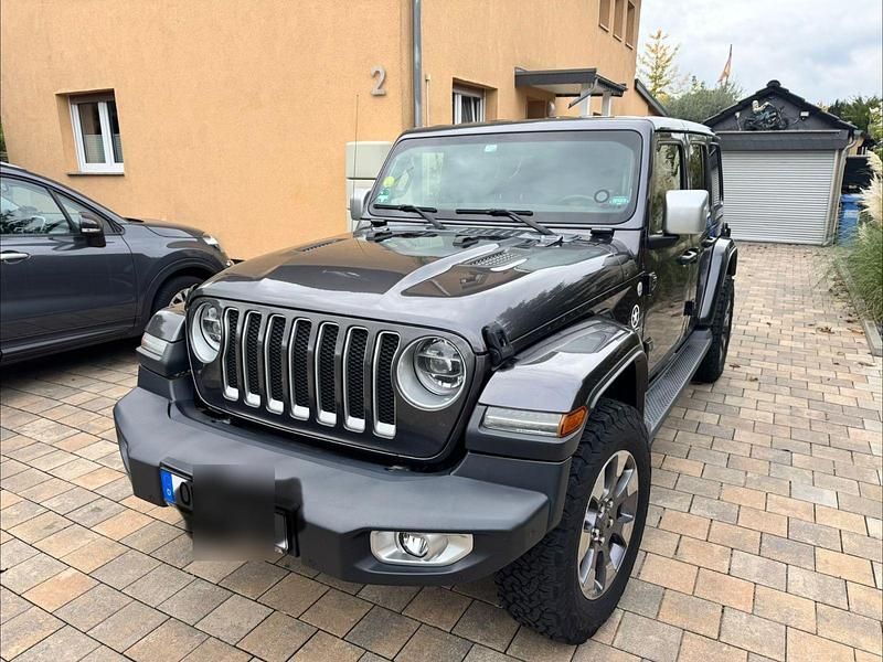Grau Gebraucht 2018 Jeep Wrangler Sahara SUV | 41.600 € (Fairer Preis) - Bild 1/4