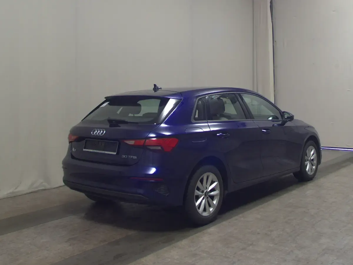 Brugt Audi A3 Basis 150 HK (110 kW) 2021 Blå Sedan
