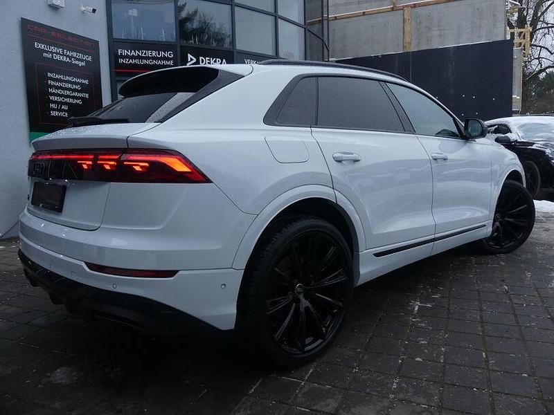 Gebraucht Audi Q8 S-Line 286 PS (210 kW) 2024 Weiss (metallic) SUV