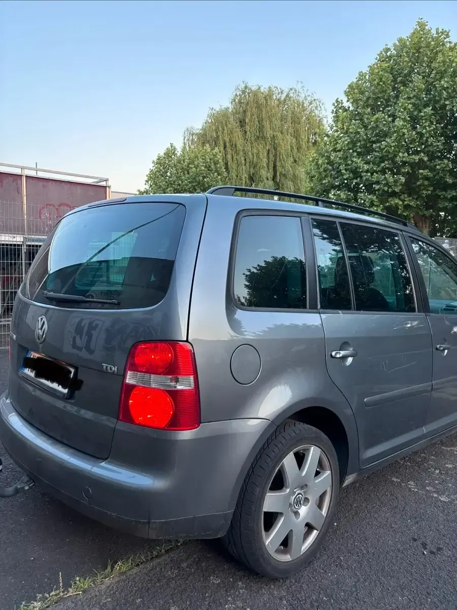 Gebraucht VW Touran 105 PS (77 kW) 2006 Grau Van / Kleinbus