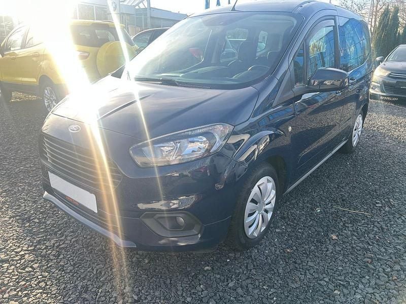 Gebraucht Ford Tourneo Courier Trend 101 PS (74 kW) 2019 Blau Van / Kleinbus